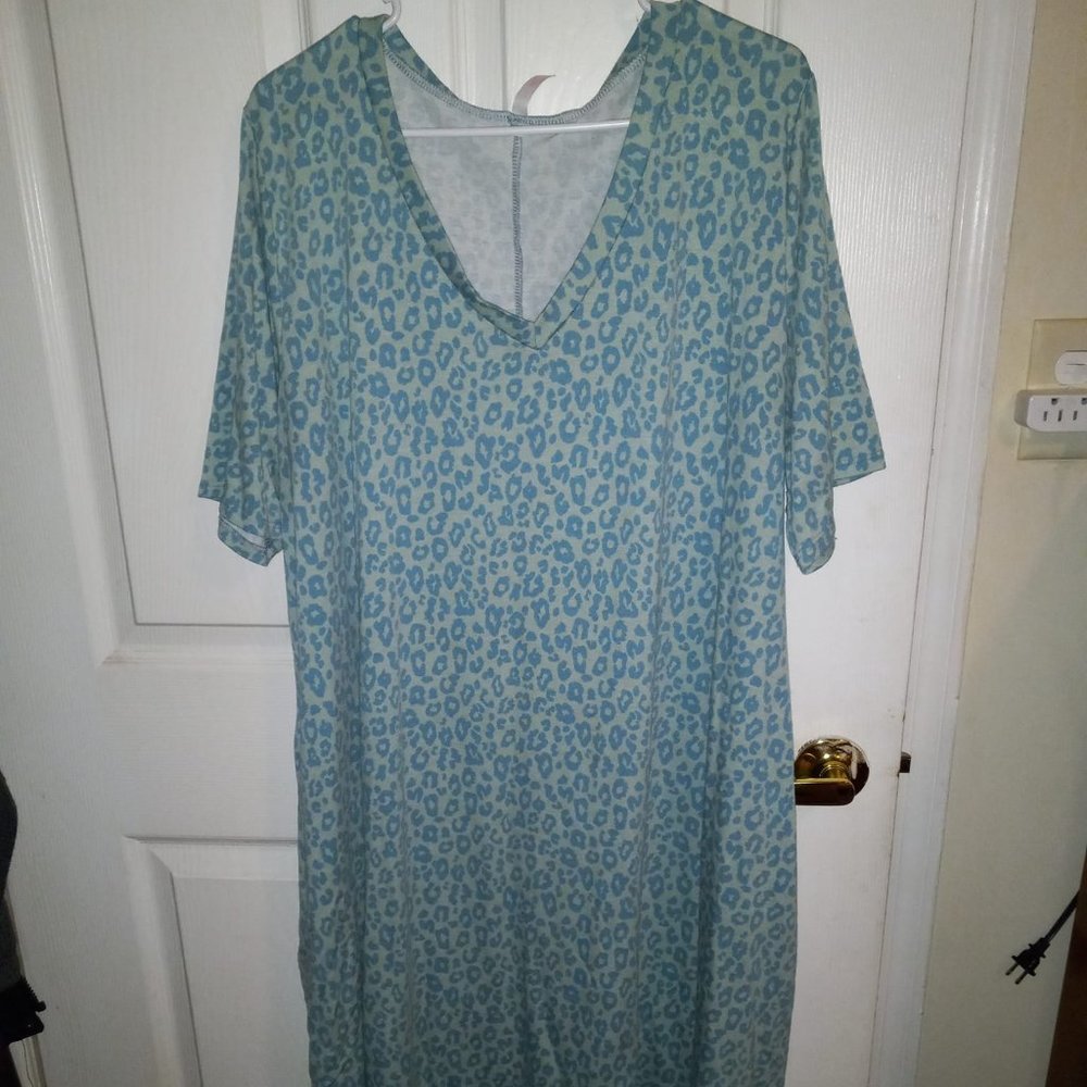 Blue leopard dress with pockets